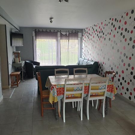 Au Relais Du Canal A Grand Gabarit Nesle المظهر الخارجي الصورة