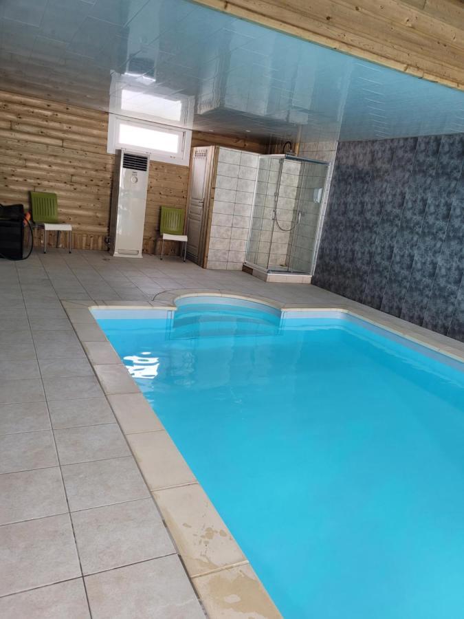 Au Relais Du Canal A Grand Gabarit Nesle المظهر الخارجي الصورة